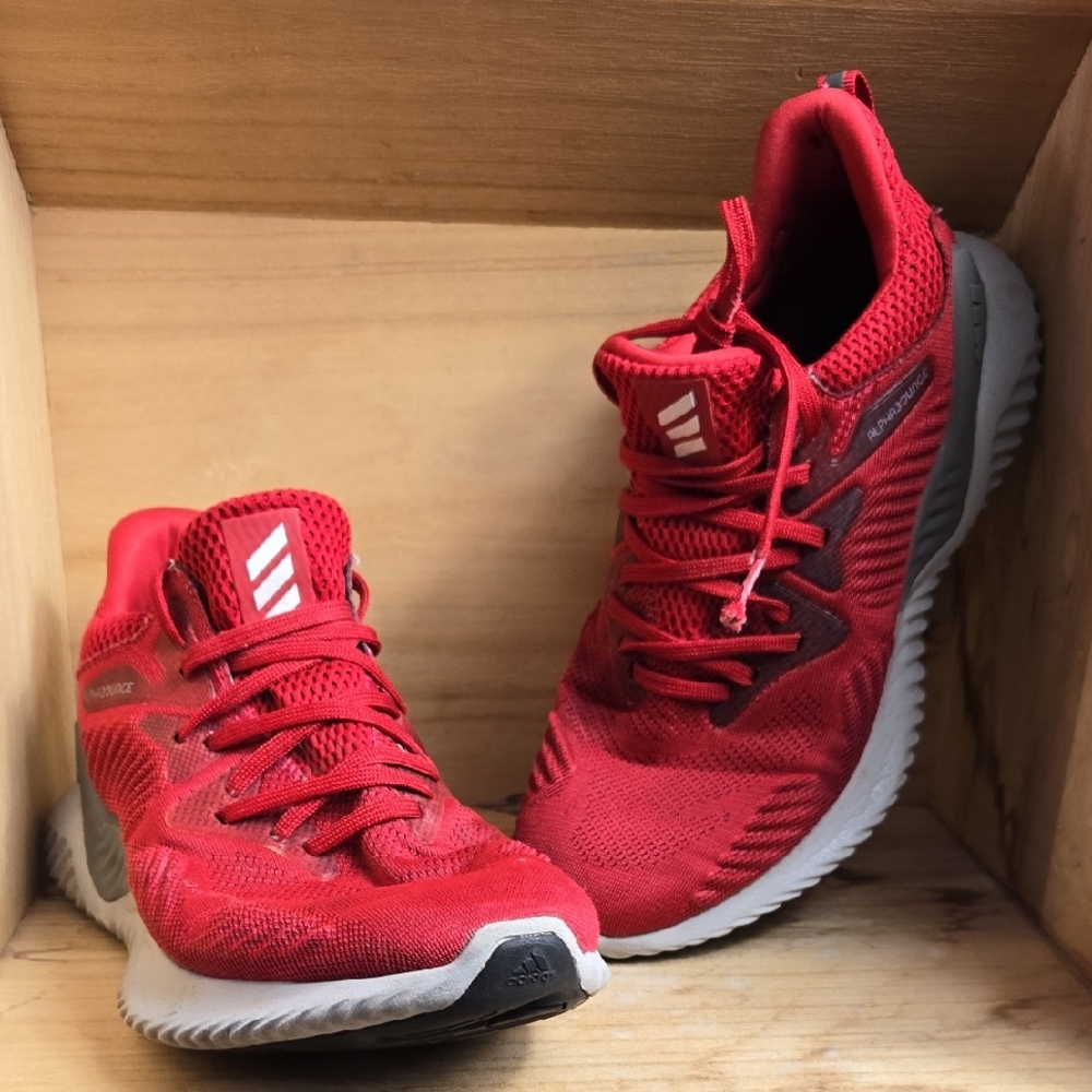 Adidas Mens AlphaBounce Running Shoes Red Athletic Sneakers Lace Up